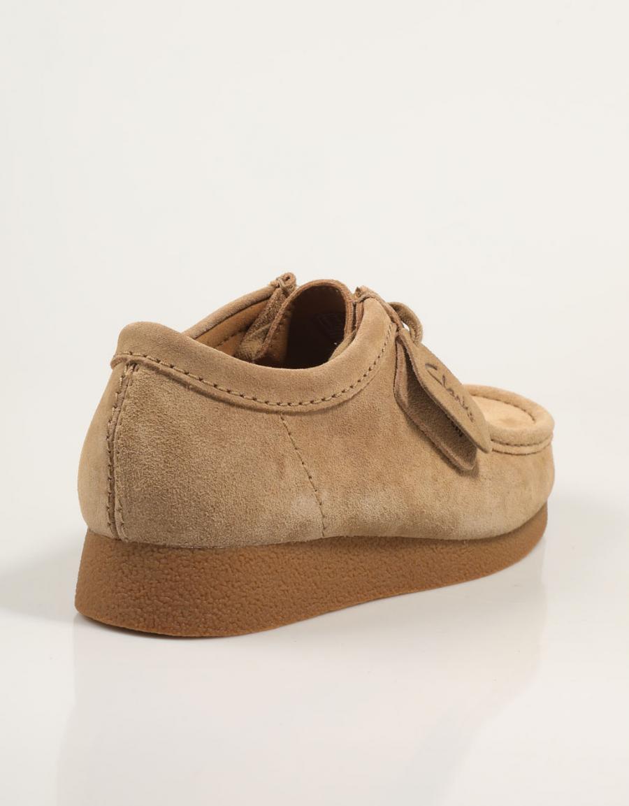 ZAPATOS SPORT CLARKS WALLABEE EVO en color Taupe
