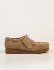 ZAPATOS SPORT CLARKS WALLABEE EVO en color Taupe
