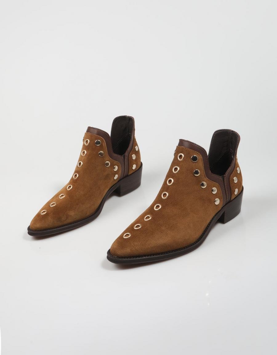 Alpe 2551 11 botas de tornozelo na cor de couro