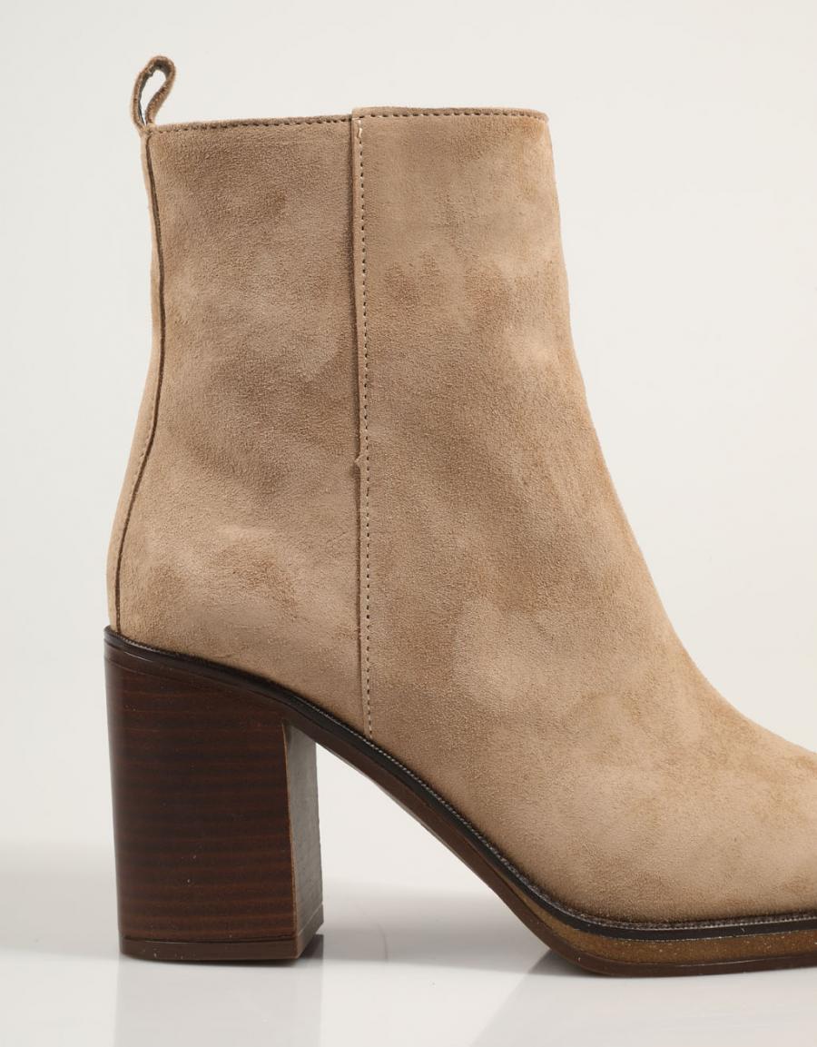 ALPE 5221 11 Stivali alla caviglia in beige