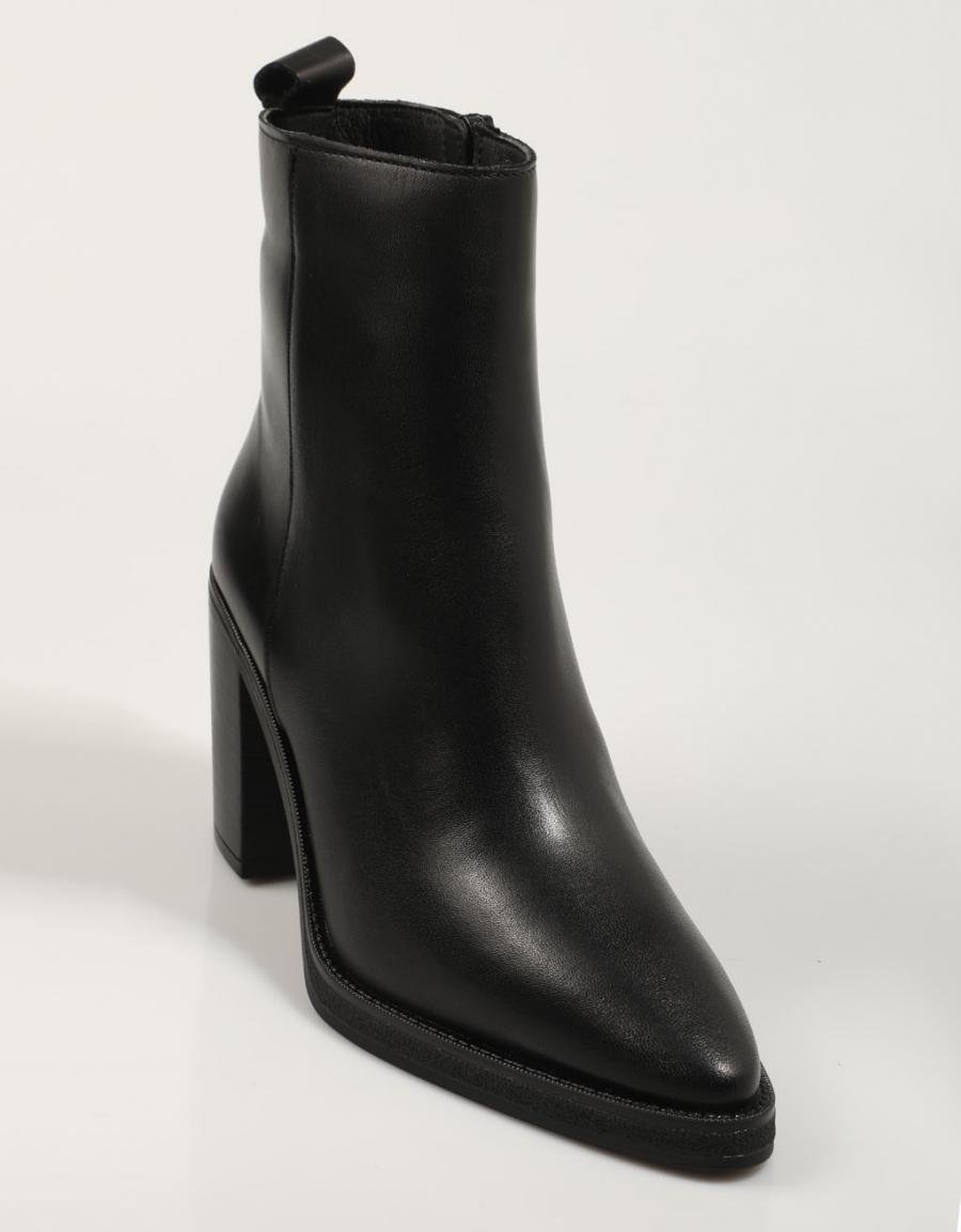 Alpe 5221 Stiefel in Schwarz