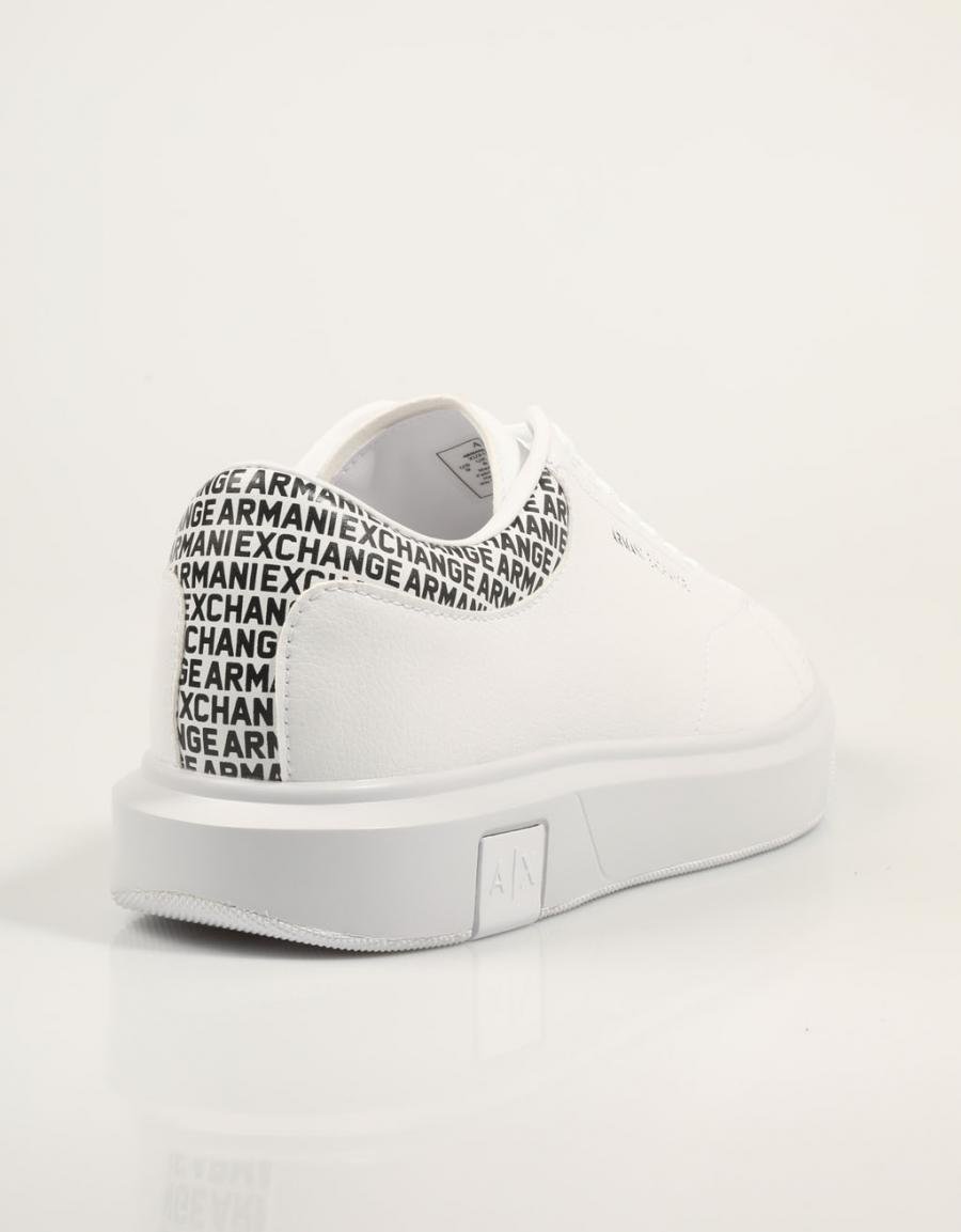Sapatos Armani Exchange Xux123 em branco