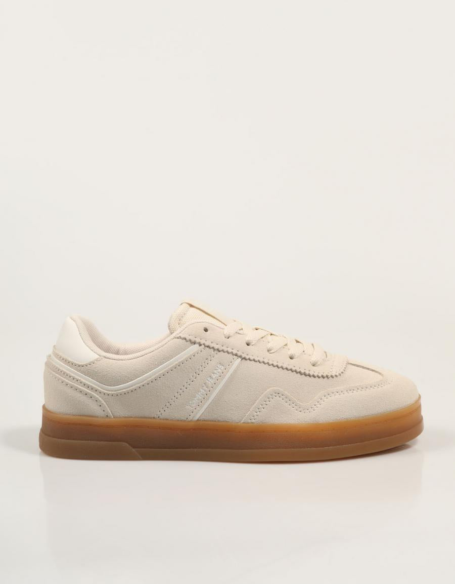 ZAPATILLAS TOMMY HILFIGER THE GREENWICH SUEDE en color Beige