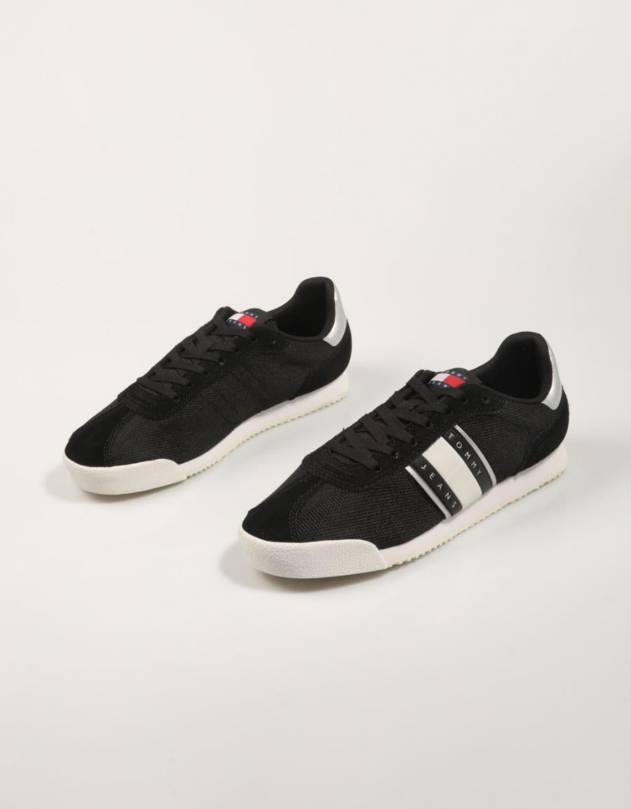ZAPATILLAS TOMMY HILFIGER TJW LOW PROFILE RUNNER en color Negro