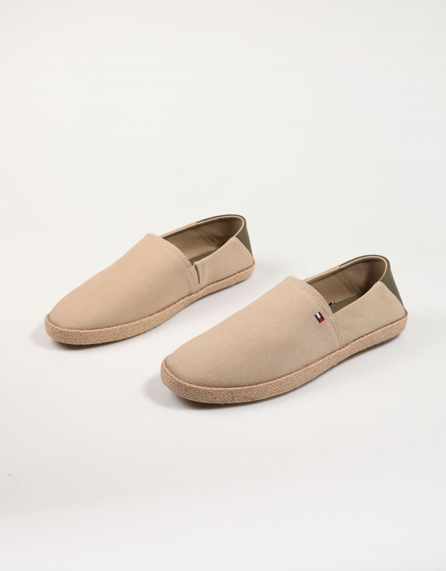 ESPARDEÑAS TOMMY HILFIGER JOE HILFIGER ESPADRILLE CORE TEX en color Beige