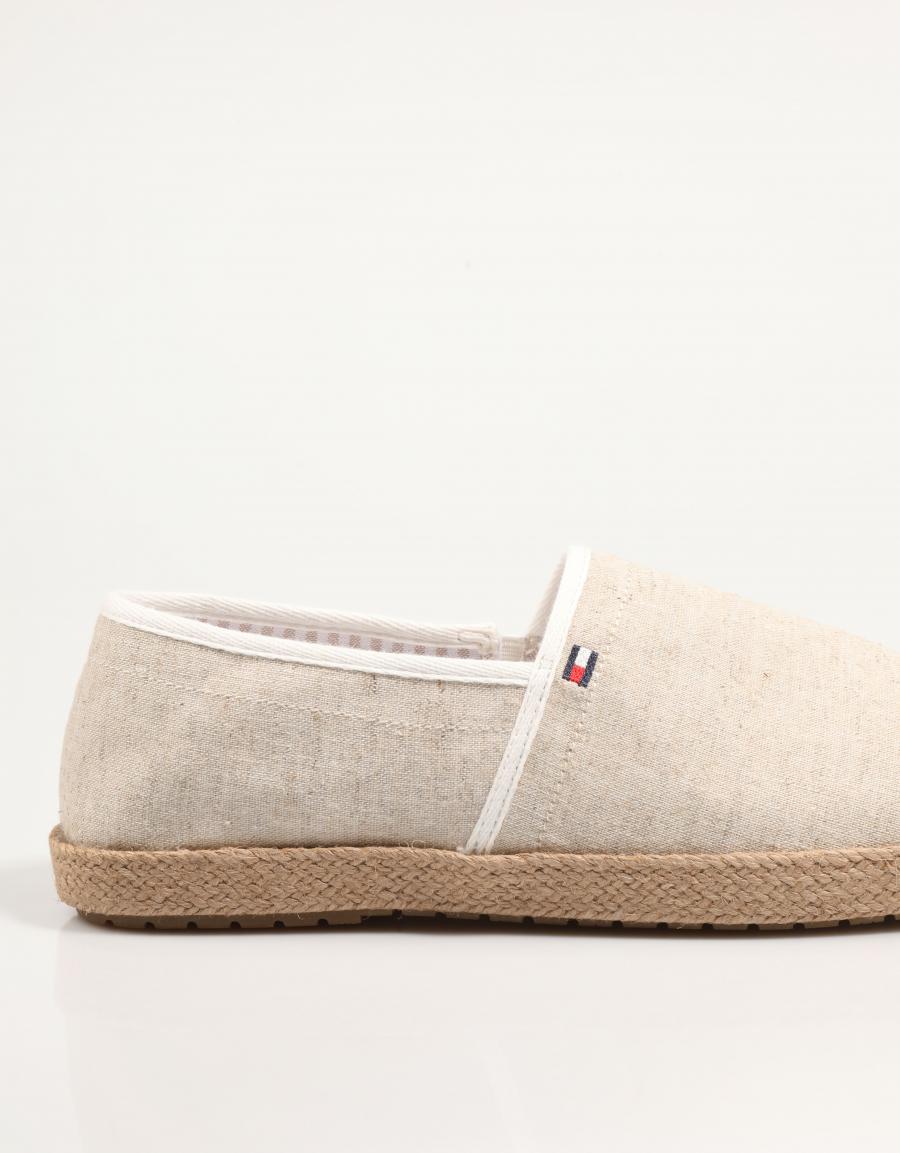 ESPARDEÑAS TOMMY HILFIGER JOE HILFIGER CHAMBRAY ESPADRILLE en color Beige