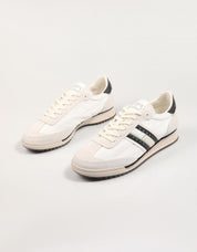 ZAPATILLAS TOMMY HILFIGER ALPHACLEAT TJM RETRO RUNNER CLEA en color Blanco