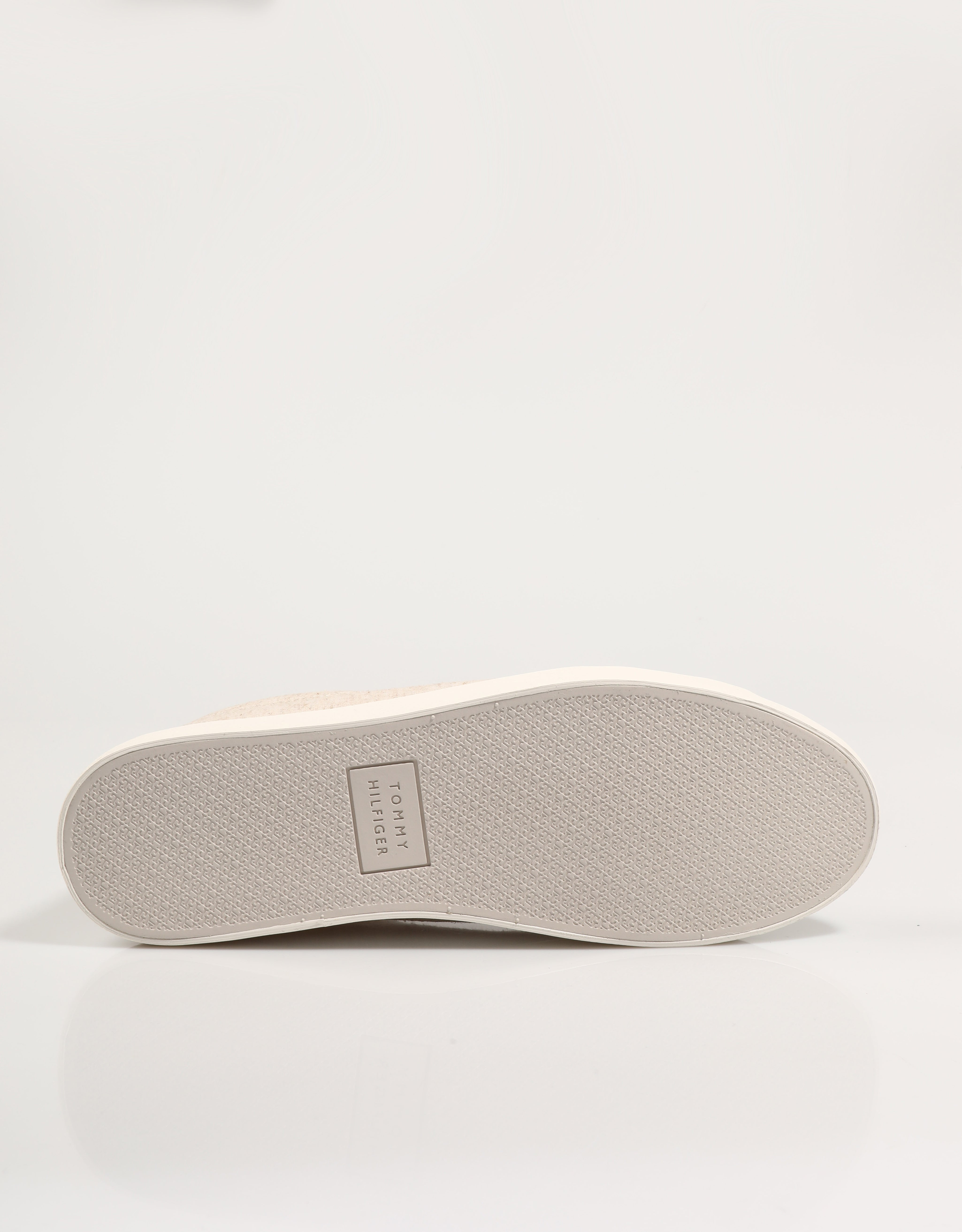 ZAPATILLAS TOMMY HILFIGER TH HI VULC LOW CORE CHAMBRAY en color Beige
