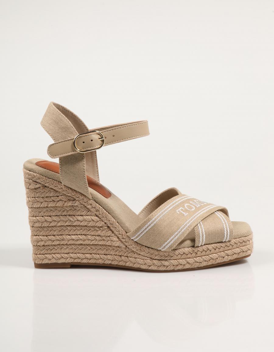 SANDALIAS TOMMY HILFIGER FRANCESCA  ESPAD H en color Beige