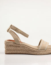 SANDALIAS TOMMY HILFIGER FLAVIA  ESPAD MID en color Beige