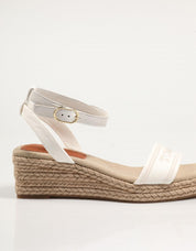 SANDALIAS TOMMY HILFIGER FLAVIA  ESPAD MID en color Blanco