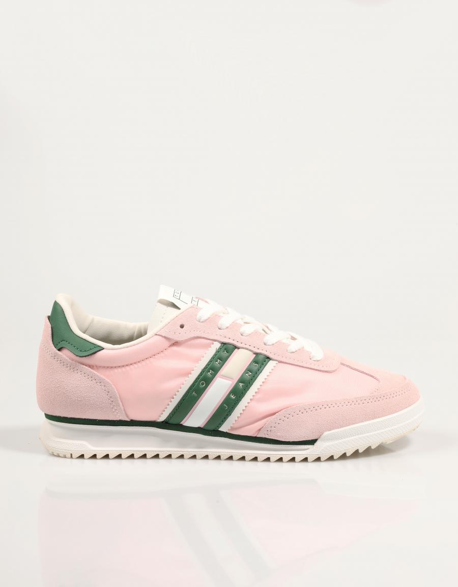ZAPATILLAS TOMMY HILFIGER ALPHACLEAT TJW RETRO RUNNER CLEA en color Rosa
