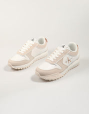 ZAPATILLAS CALVIN KLEIN OSAKA TOOTHY RUNNER IRREGULAR LI en color Blanco