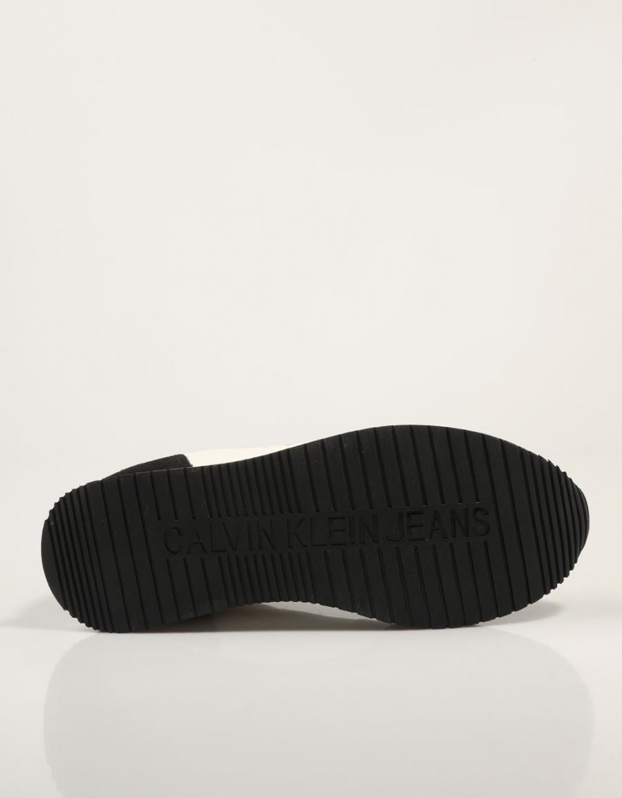 Zapatillas Calvin Klein Phuket Runner Laceup Low Mix en Color Blanco