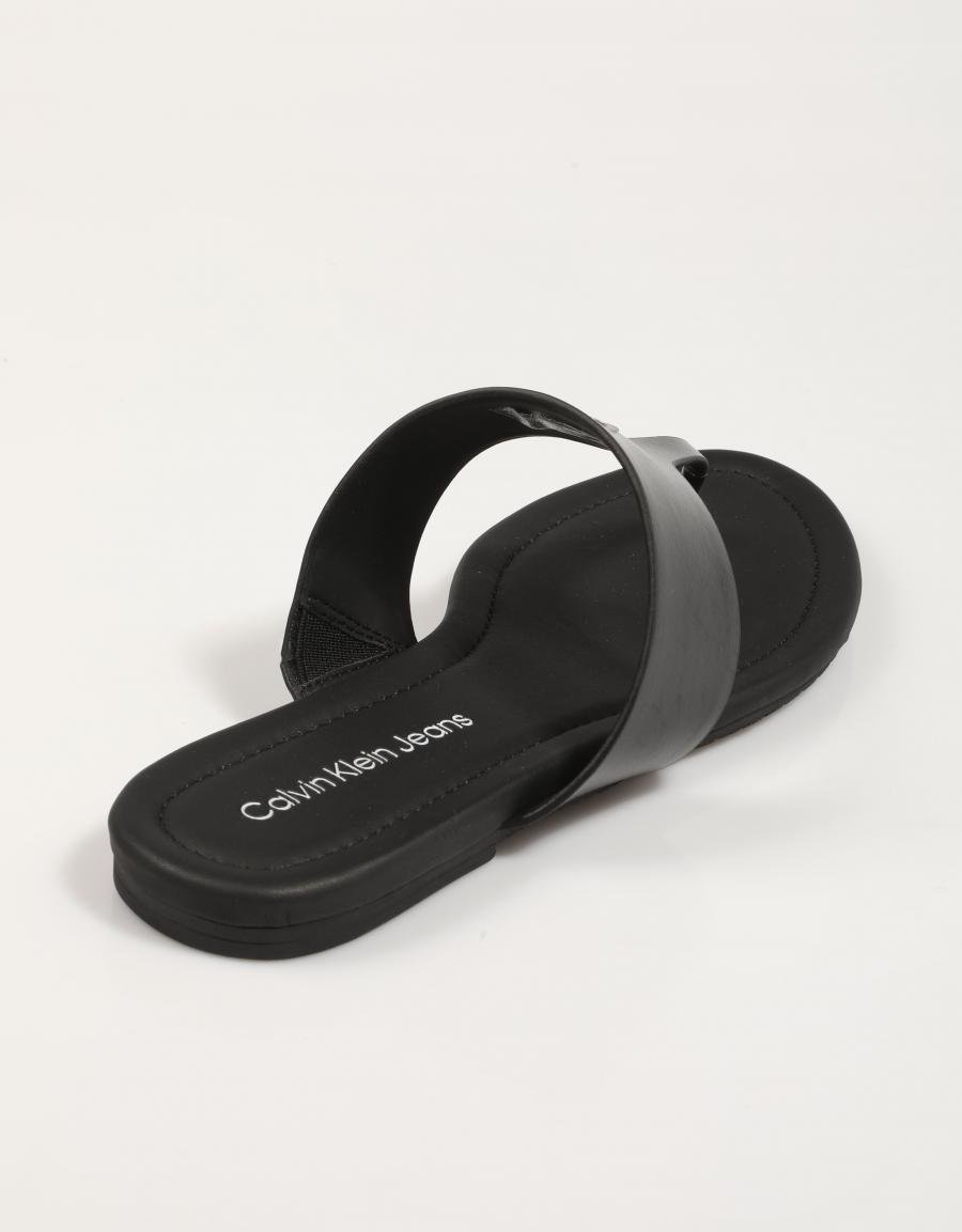 SANDALIAS CALVIN KLEIN SAN PAULO FLAT SANDAL TOEPOST MG en color Negro
