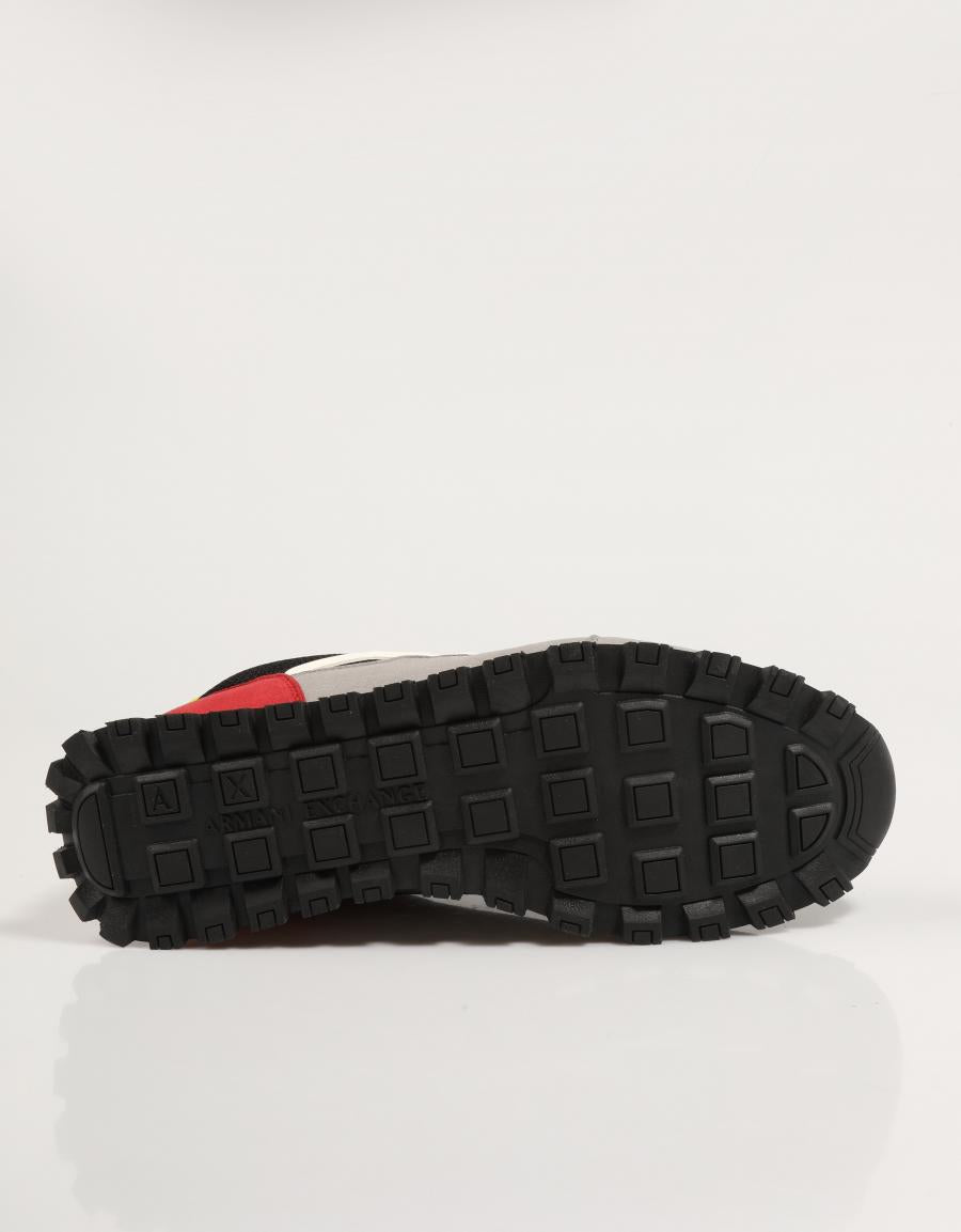 Sapatos Armani Exchange Xux263 XV942 em cor multicolorida