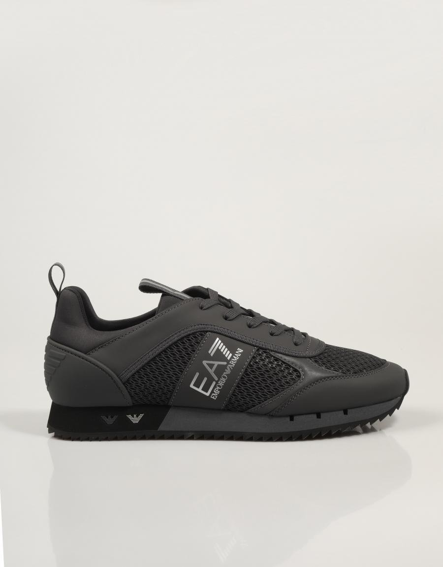 ARMANI EA7 X8X027 XK050 Schuhe in Schwarz