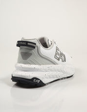 ZAPATILLAS ARMANI EA7 CRUSHER SONIC TRAIL X8X177 XK381 en color Blanco