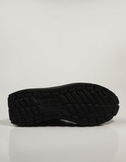 ZAPATILLAS ARMANI EA7 WADER X8X186 XK401 en color Negro