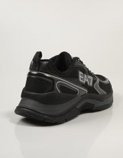 ZAPATILLAS ARMANI EA7 PREDATOR X8X249 XK446 en color Negro