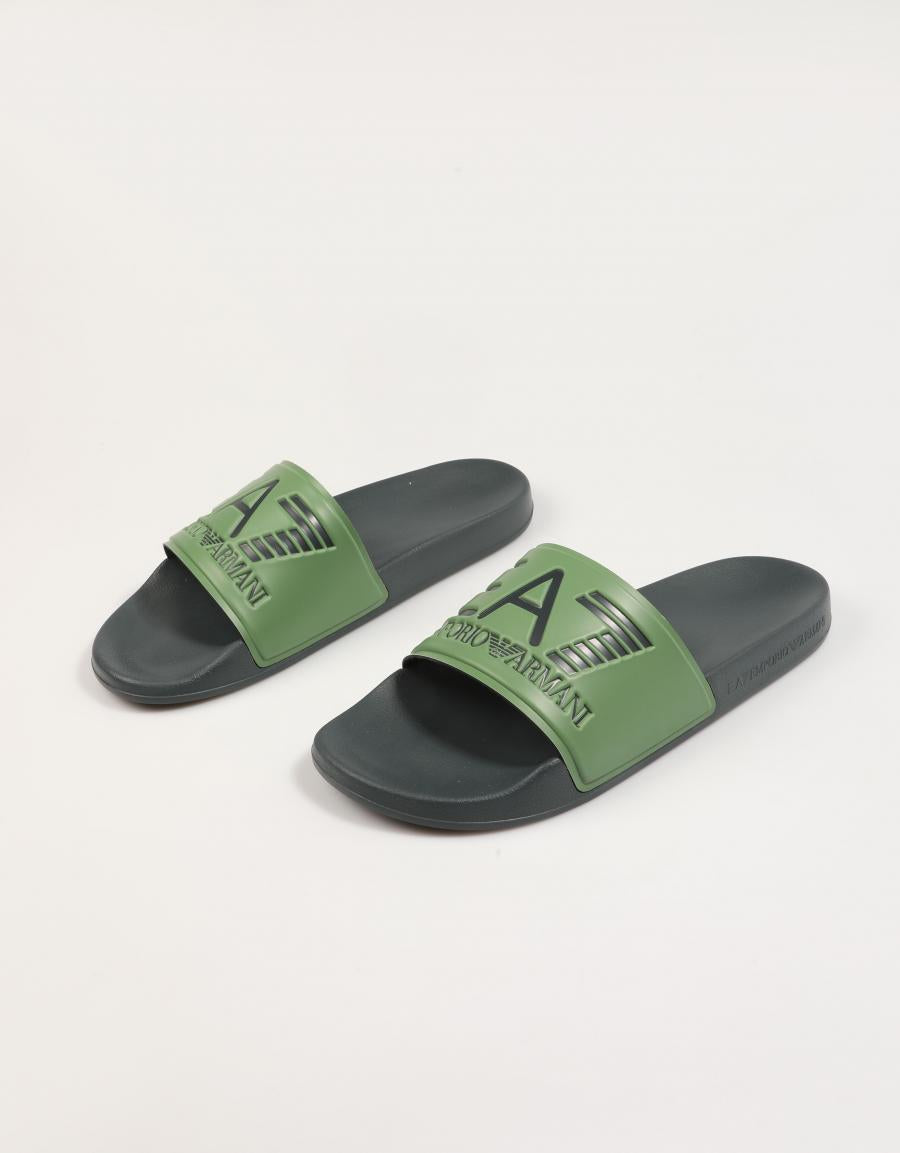 CHANCLAS ARMANI EA7 SLIPPER X000108 AF15118 en color Kaki