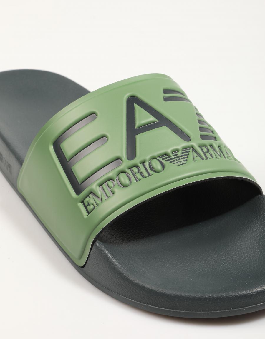 CHANCLAS ARMANI EA7 SLIPPER X000108 AF15118 en color Kaki
