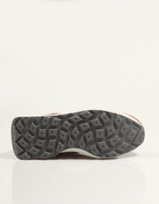 ZAPATILLAS NEW BALANCE U370 en color Burdeos