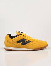 ZAPATILLAS NEW BALANCE URC42 en color Amarillo