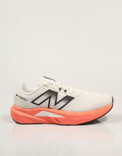 Sneakers NEW BALANCE MFCPRC Propel V5 em branco