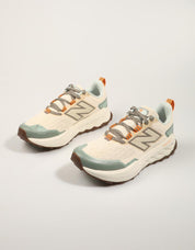 Sneakers NEW BALANCE Wtgaro Garoe V2 em bege
