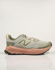 Sneakers NEW BALANCE Wtgaro Garoe V2 en couleur kaki