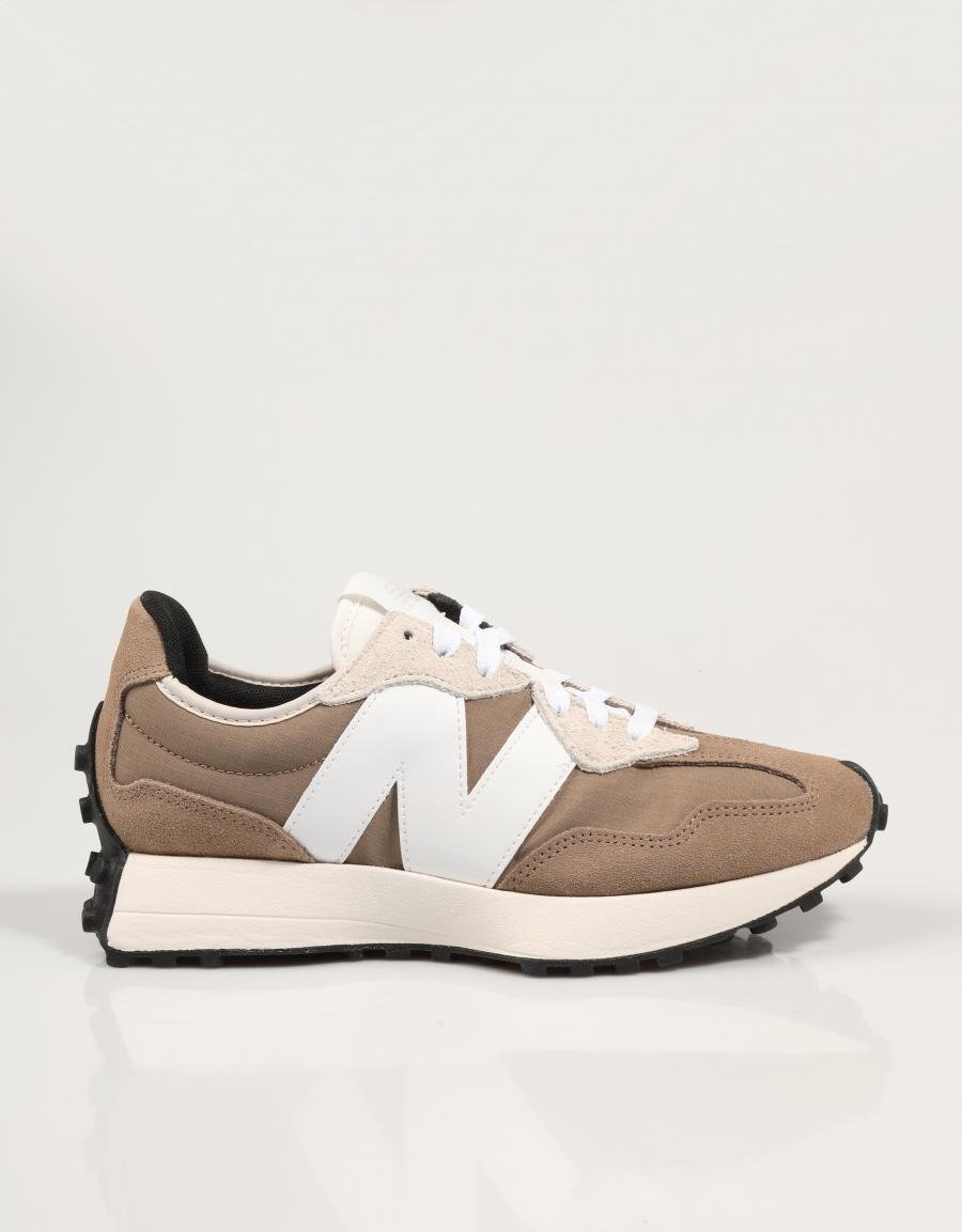 ZAPATILLAS NEW BALANCE U327 en color Cuero