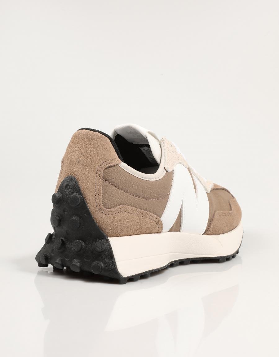 ZAPATILLAS NEW BALANCE U327 en color Cuero
