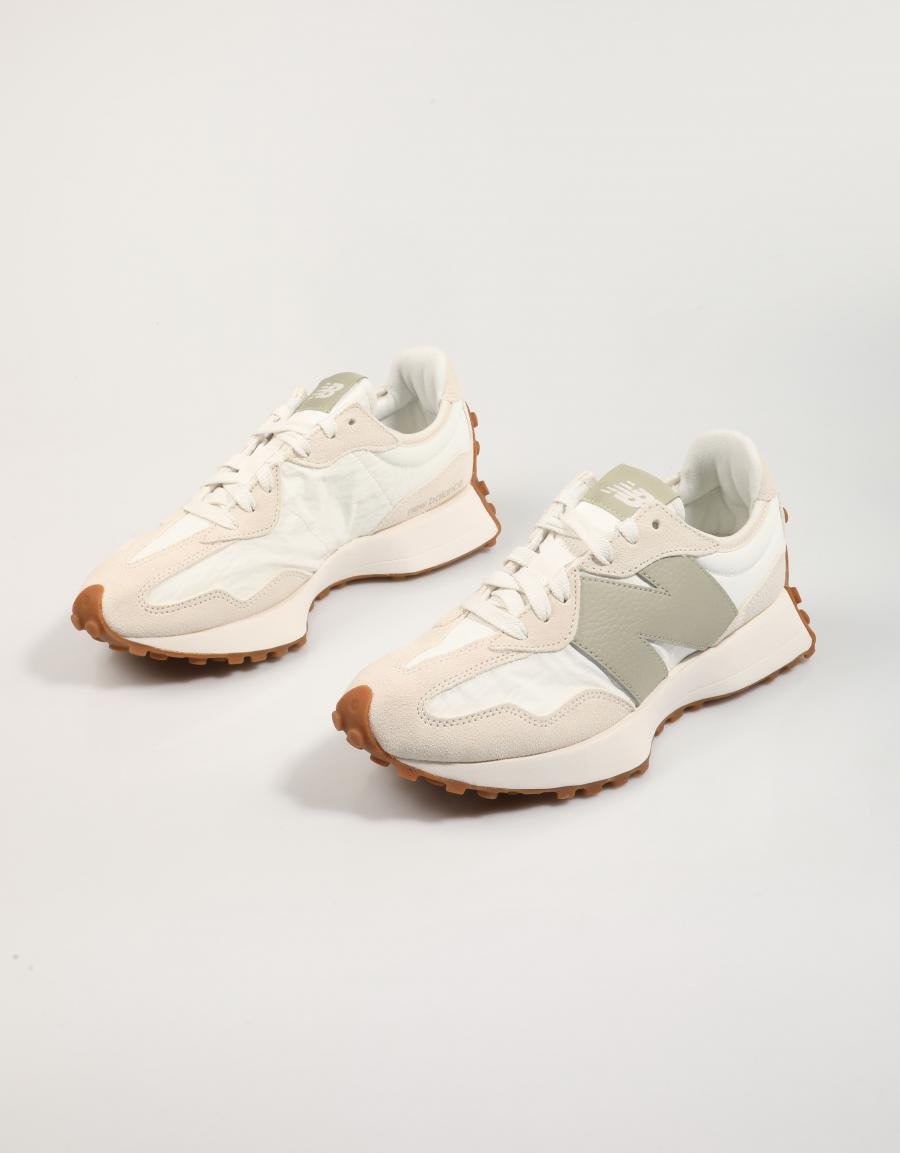 ZAPATILLAS NEW BALANCE WS327 en color Blanco