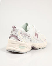 Turnschuhe NEW BALANCE U530 in Weiß