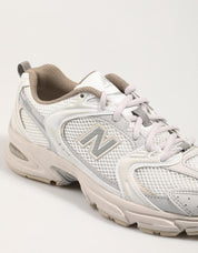 Tênis NEW BALANCE U530 em branco