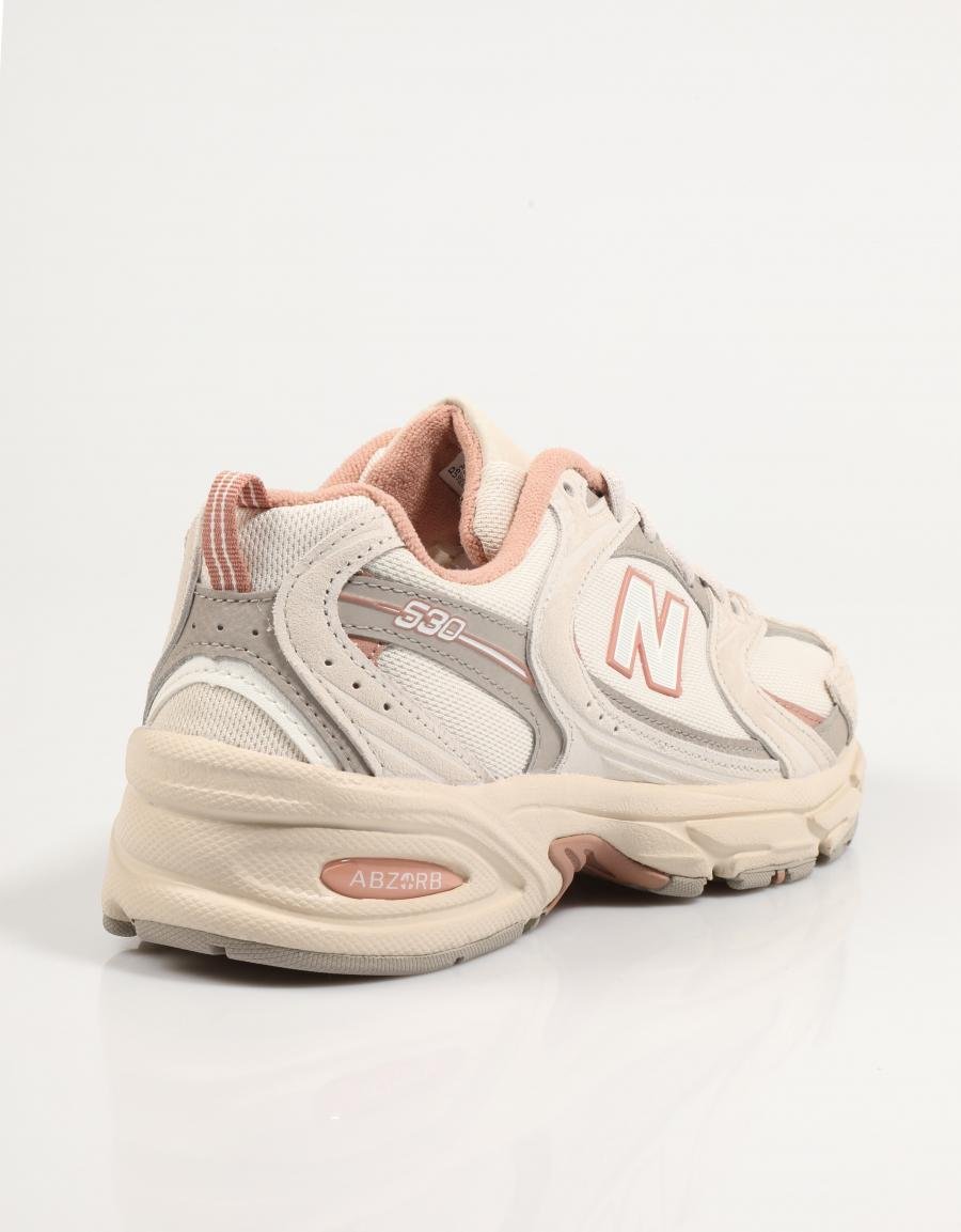 Tênis NEW BALANCE U530 em bege