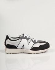 ZAPATILLAS NEW BALANCE GS327 en color Negro