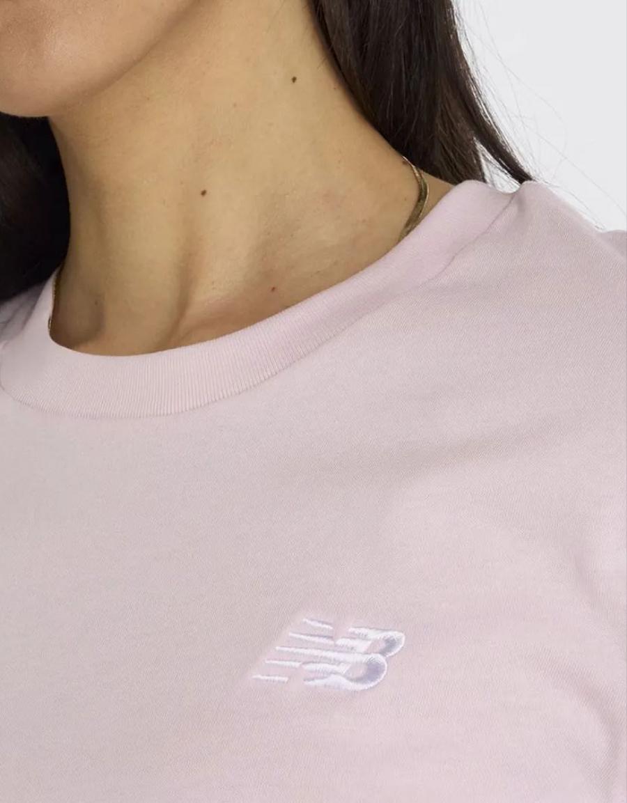 CAMISETA NEW BALANCE WT41509 en color Rosa