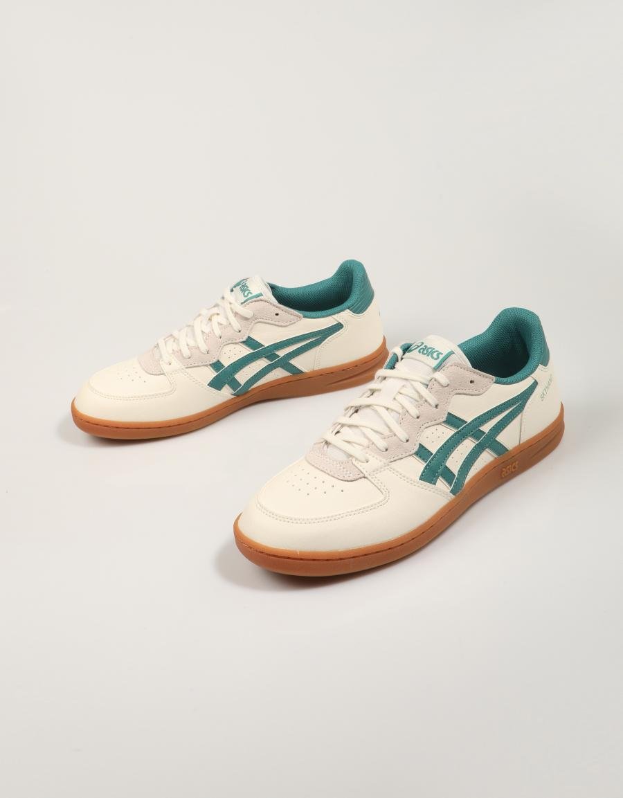 ZAPATILLAS ASICS SKYHAND OG en color Blanco