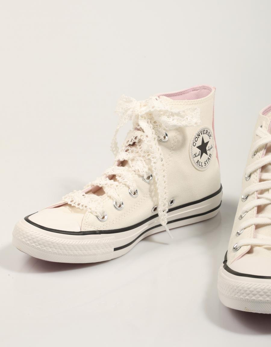 ZAPATILLAS CONVERSE CHUCK TAYLOR ALL STAR en color Blanco