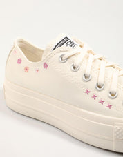 ZAPATILLAS CONVERSE CHUCK TAYLOR ALL STAR LIFT FLORA en color Hielo