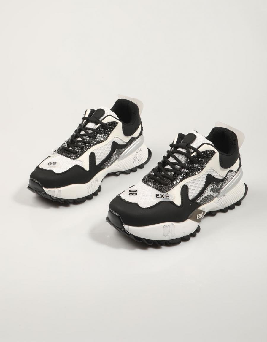 Exe d190608 17 Sneaker in Schwarz