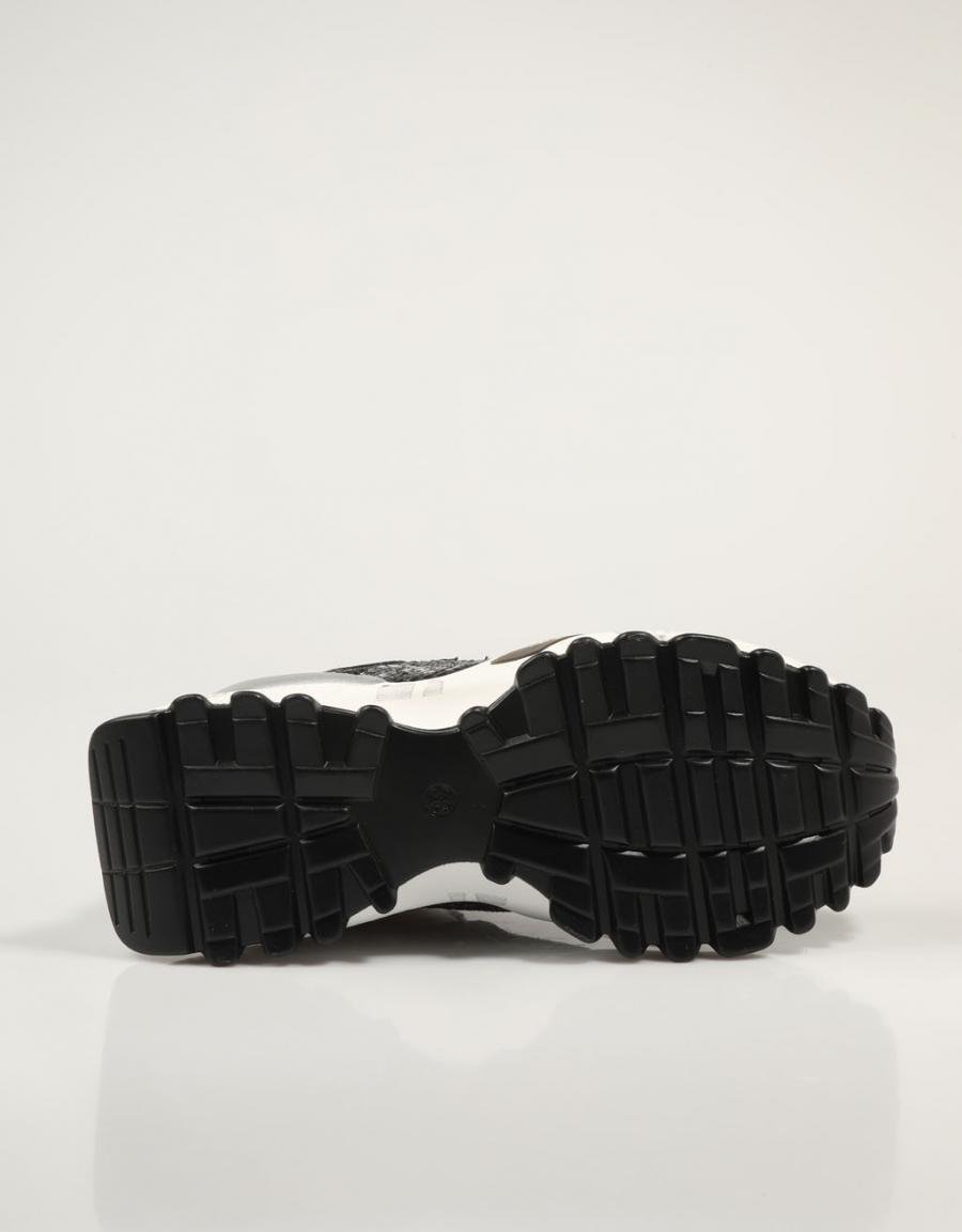 Exe d190608 17 Sneaker in Schwarz