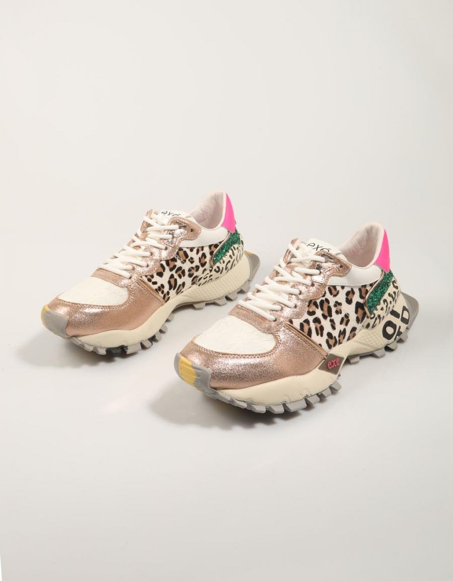 EXE 134 350 baskets en couleur multicolore