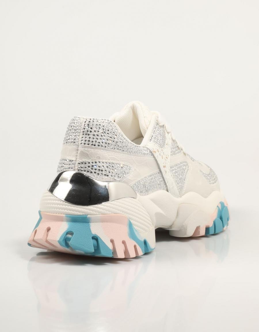 EXE 22E10 8 baskets en couleur multicolore