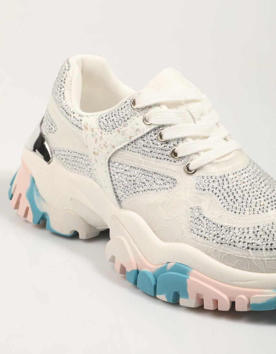 EXE 22E10 8 baskets en couleur multicolore