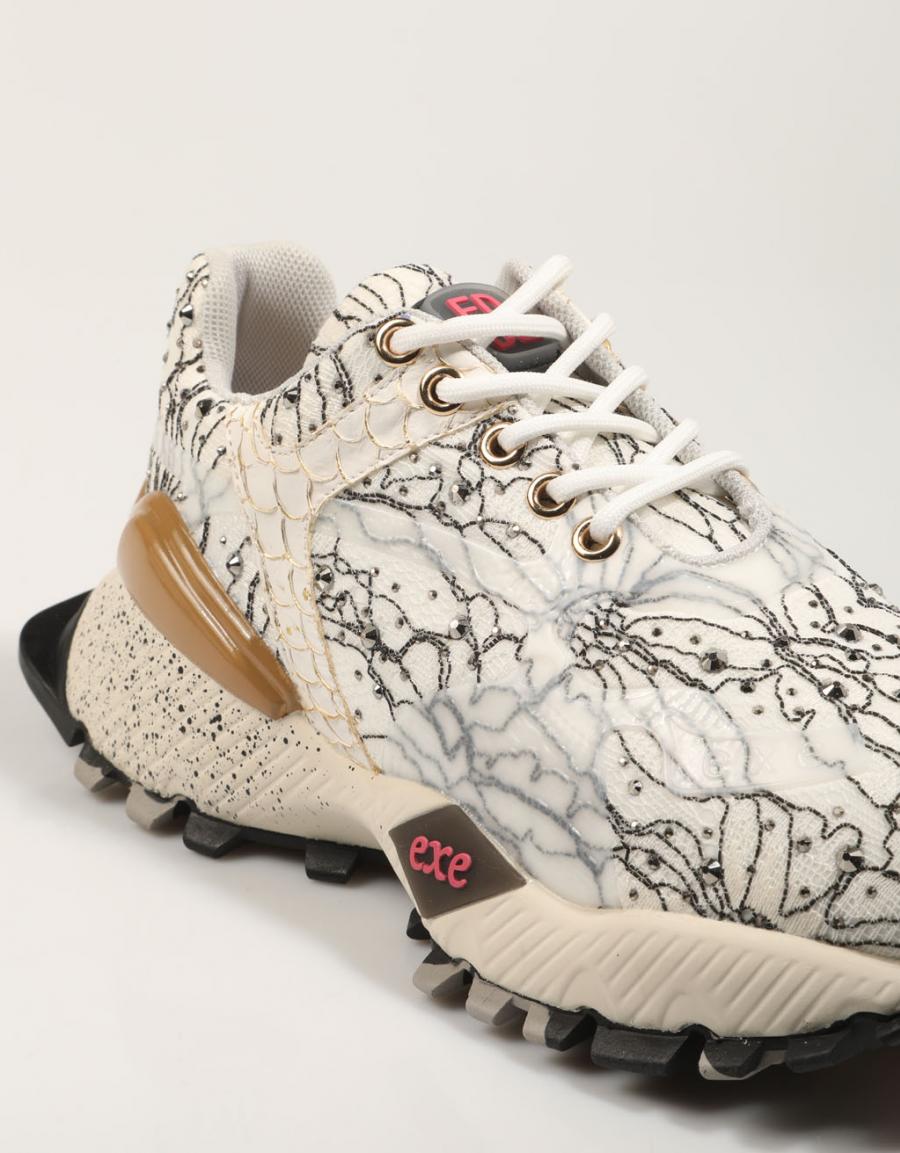 EXE 134 102 baskets en couleur multicolore