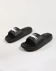CHANCLAS LACOSTE SERVE SLIDE 1 0 en color Negro