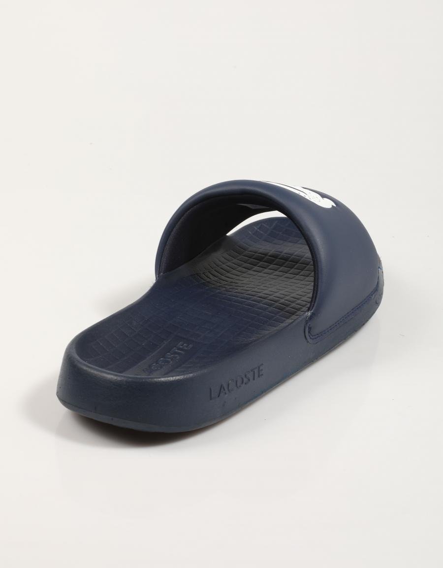 CHANCLAS LACOSTE SERVE SLIDE 1 0 en color Azul marino